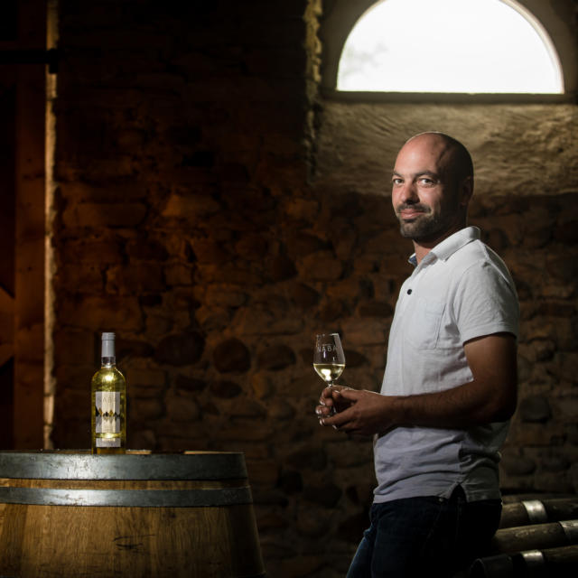 Producteur du Domaine Naba à Estialescq