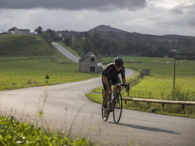 Ciclista en el valle de Baretous