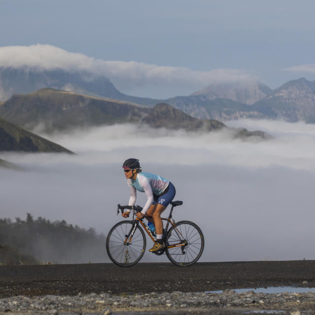 Sportive en vélo sur les routes de montagne en Pyrénées béarnaises