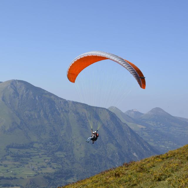 Saut en parapente tandem