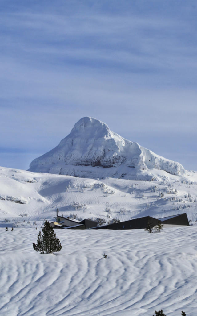 Vue enneigée depuis La Pierre Saint-Martin