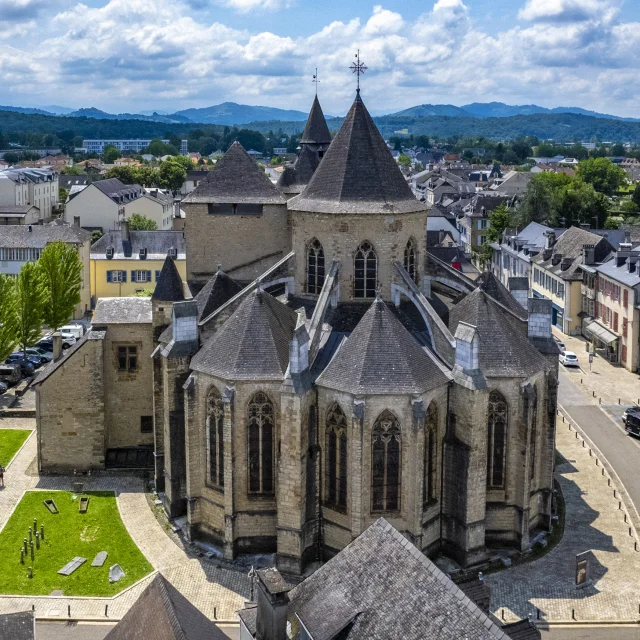 église sainte marie oloron sainte marie